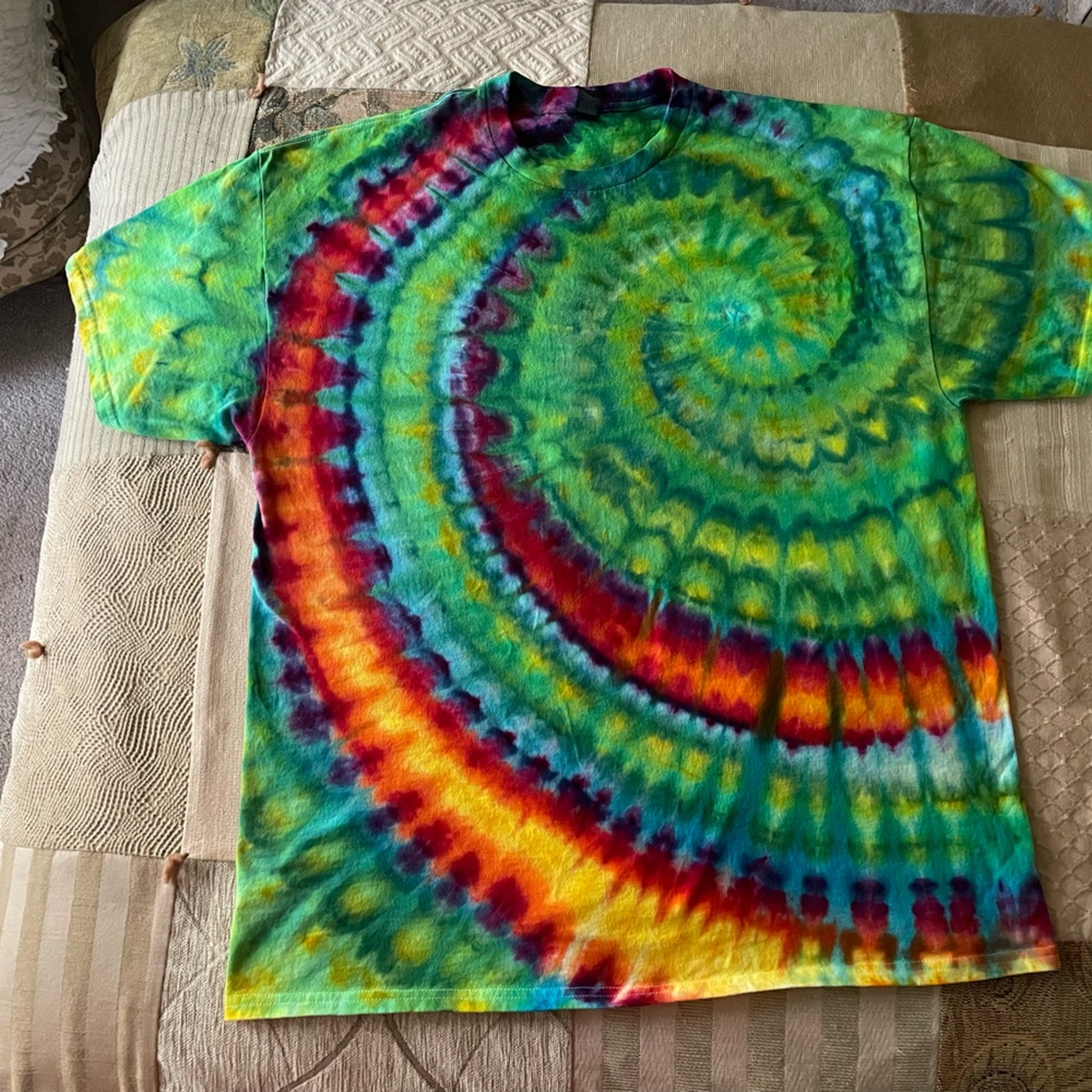 Offset spiral ice dye tie dyed t-shirt